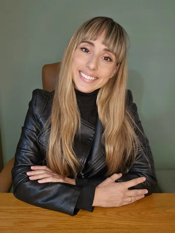 Cita MUY URGENTE con María Cardona